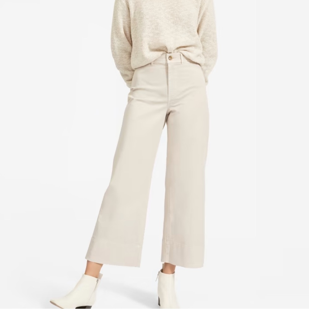 Everlane Lightweight Wide-Leg Crop Chino